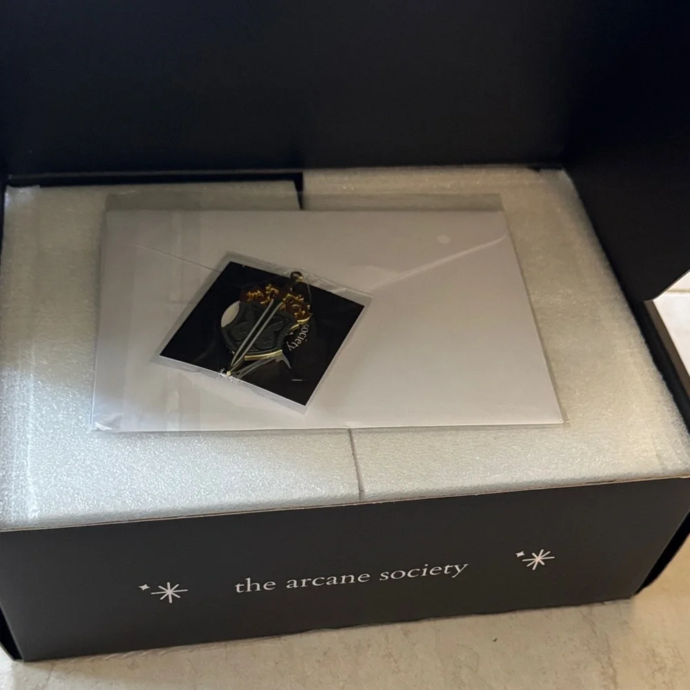 Helen Scheuerer Arcane Society new in box set blood & steel vows & ruins - Picture 7 of 7